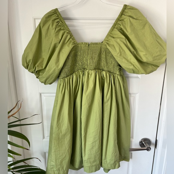En Saison Short Green Babydoll Poplin Dress
Pistachio Green Size Medium - Picture 4 of 5